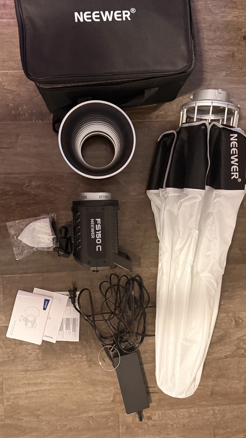 NEWEER FS150C 130W RGB LED Video Light + 26” Lantern Softbox