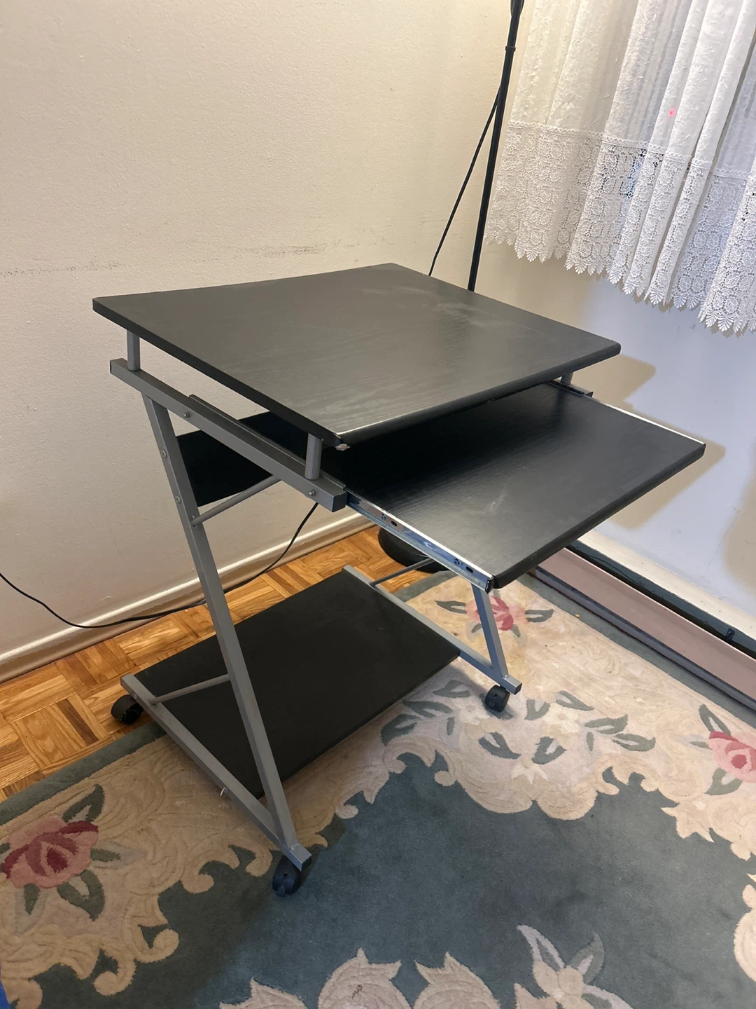 Black Rolling Computer Desk with Keyboard Tray