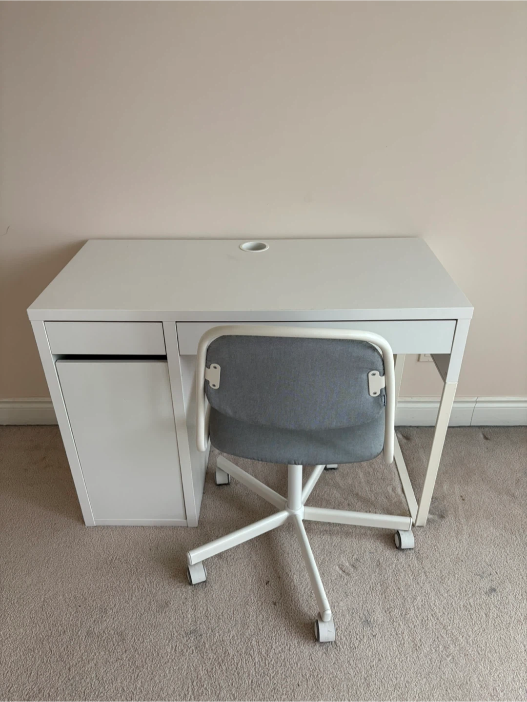 White Desk and Grey Office Chair Set