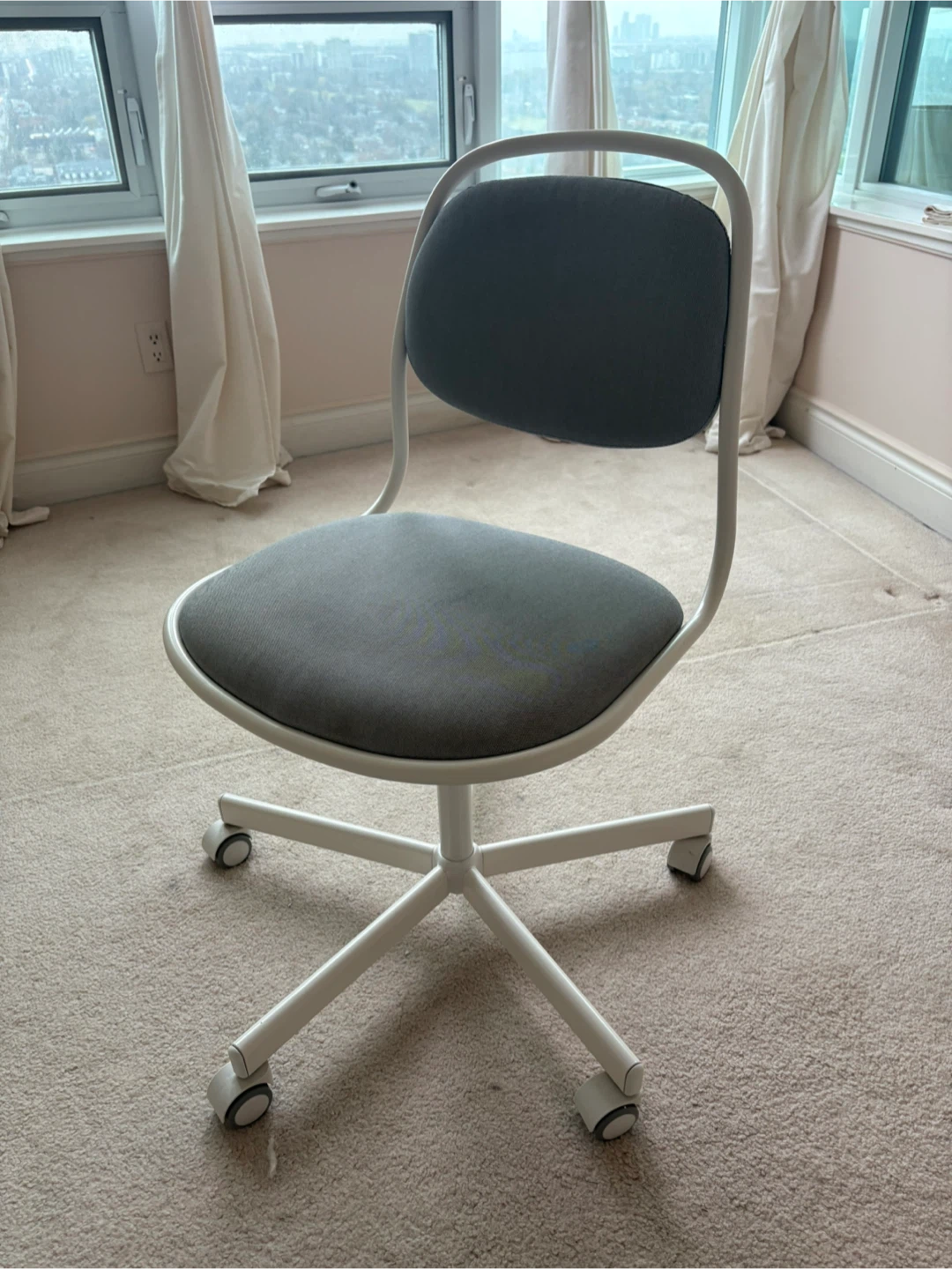 White Desk and Grey Office Chair Set - photo 2