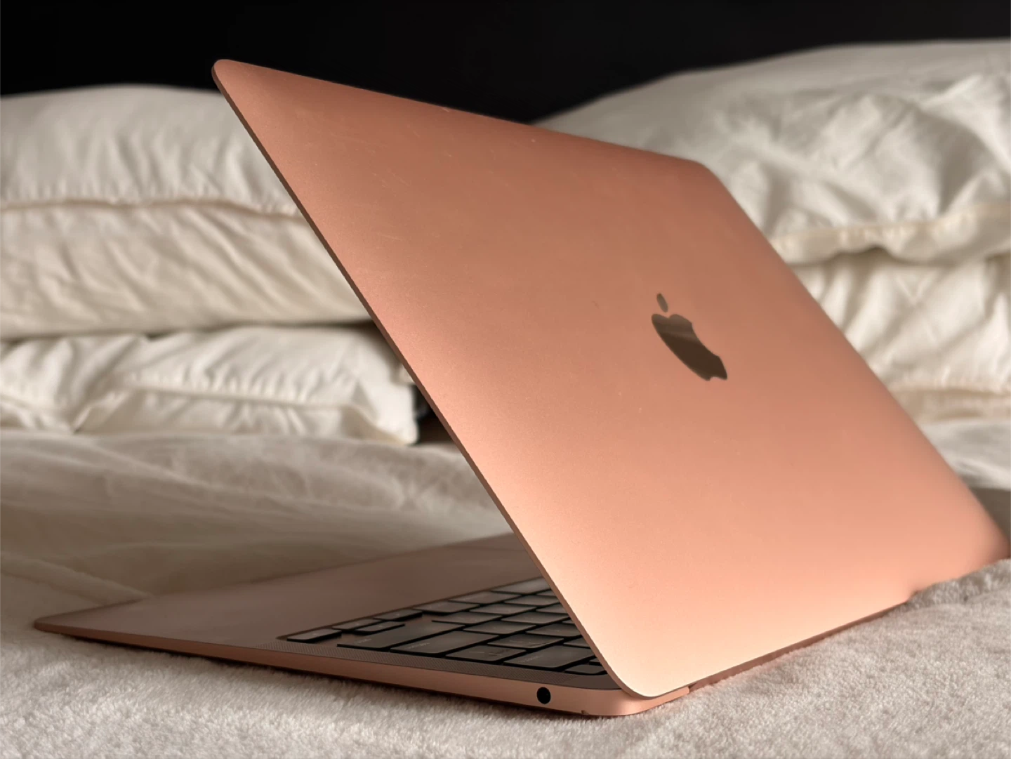 Apple MacBook Air Gold (Retina, 13-inch, 2020) - photo 4
