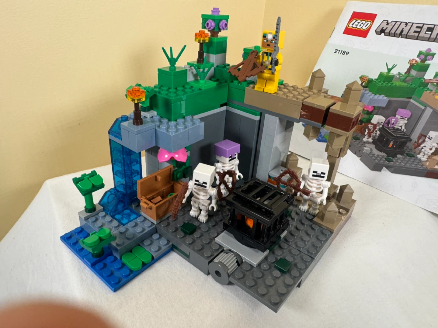 LEGO Minecraft The Skeleton Dungeon (21189) Building Set - photo 2
