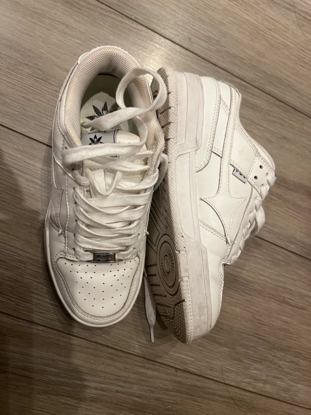 White Sneakers - photo 2
