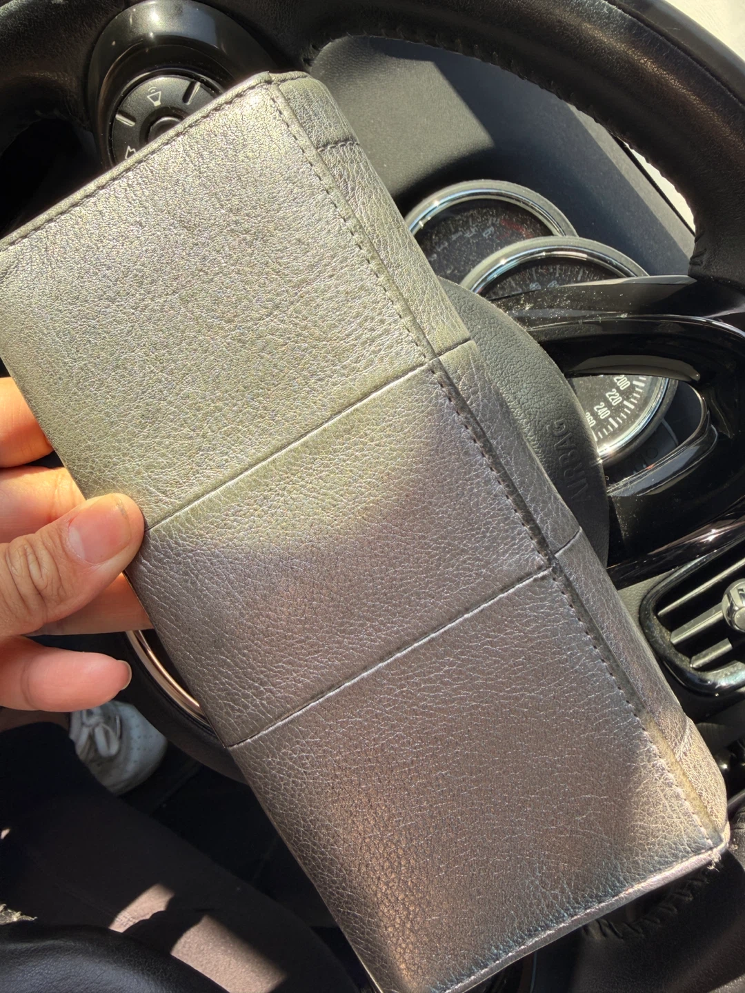 Coach Silver Leather Wallet - photo 4