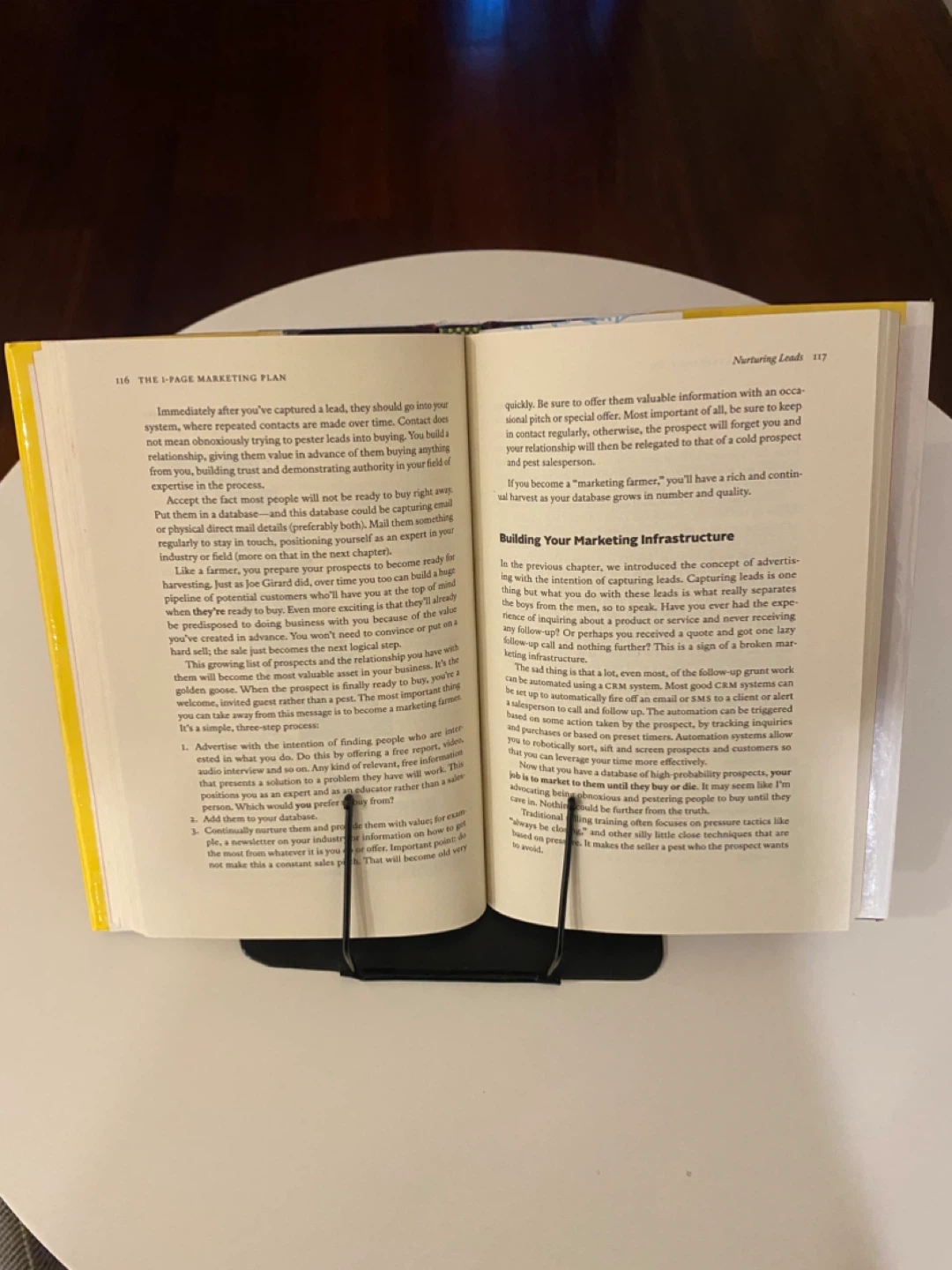 Black Metal Book Stand - photo 3