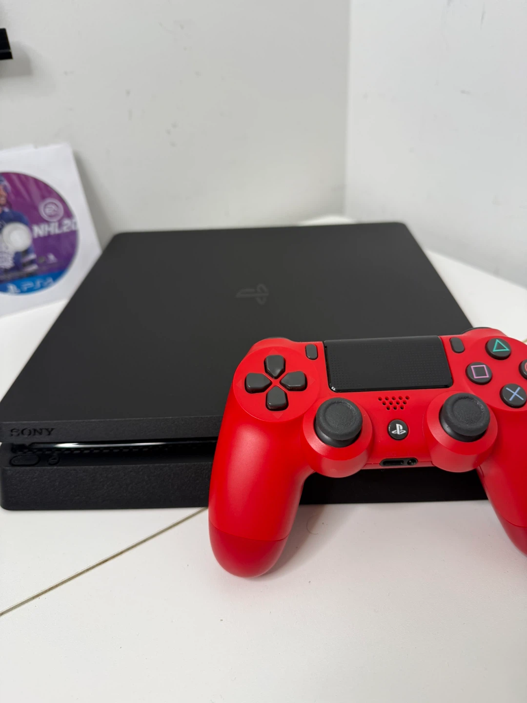 PlayStation 4 Slim 1Tb - photo 3