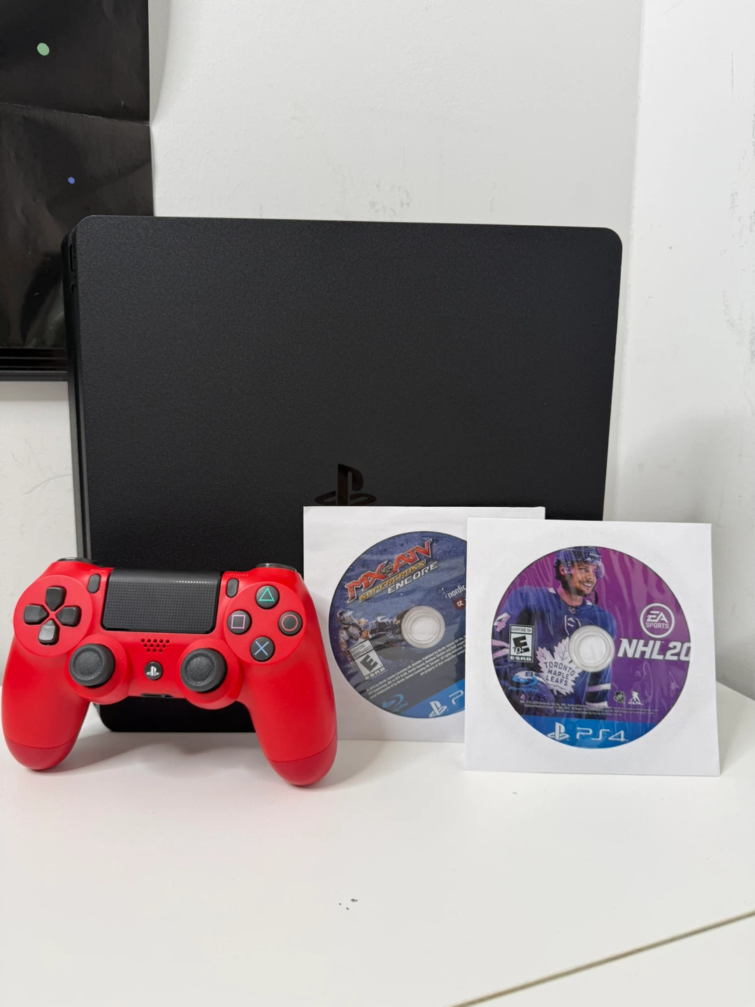 PlayStation 4 Slim 1Tb