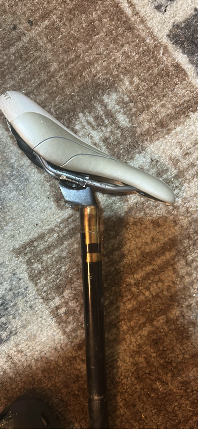 Giant Bicycle Seat Post