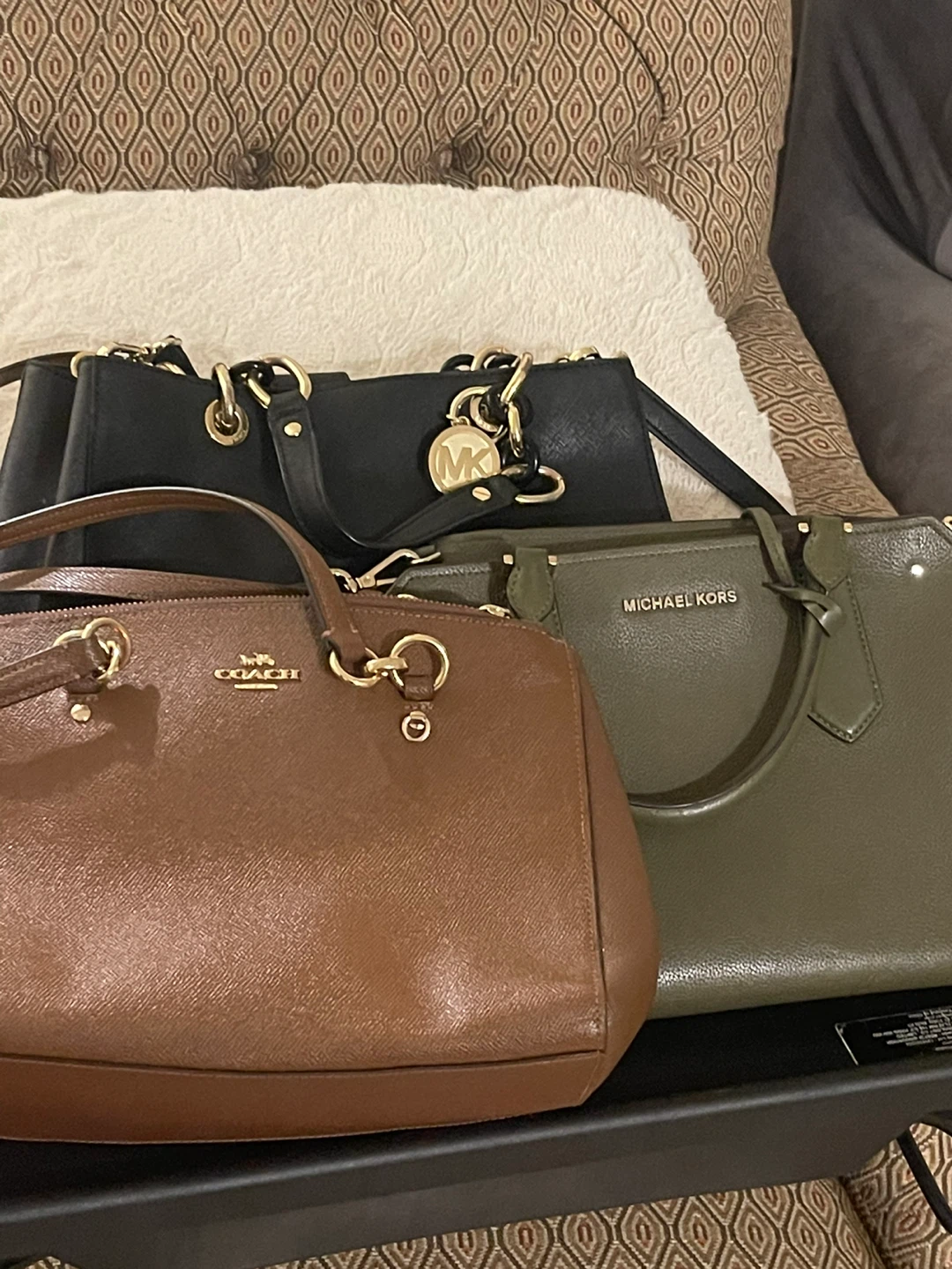 3 bags, 2 Michael Kors, n 1 coach - photo 2