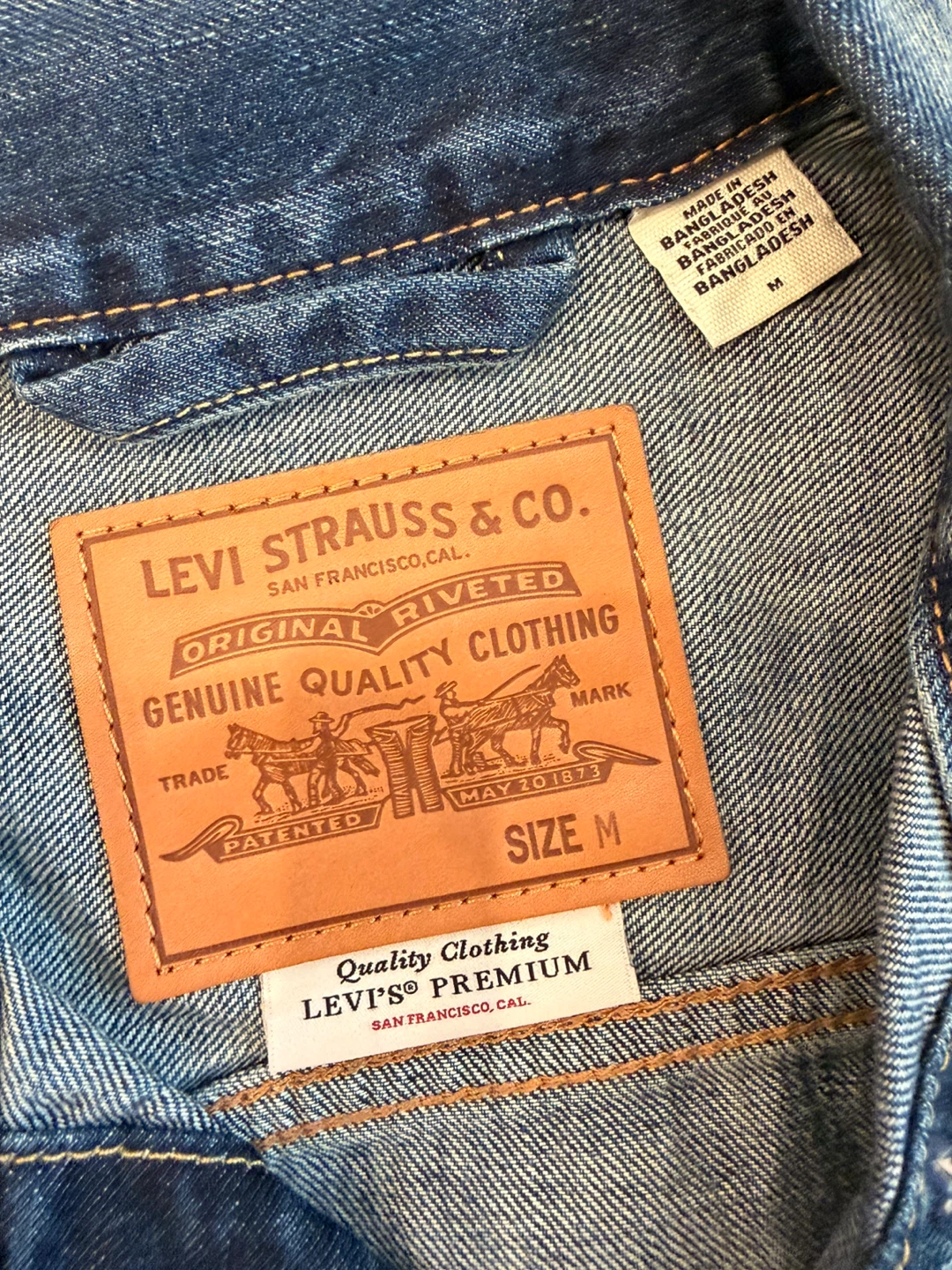 Rare Levi's Premium Denim Trucker Jacket-M - photo 2