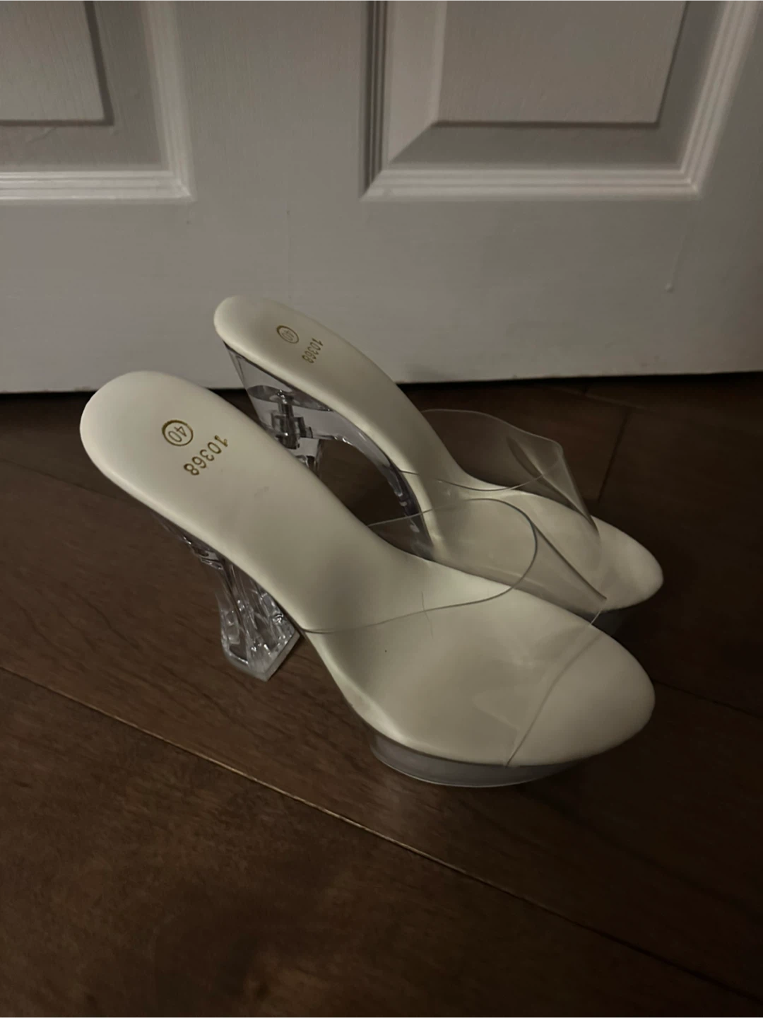 Women's Clear Strap Platform Heels Size 40 - photo 2