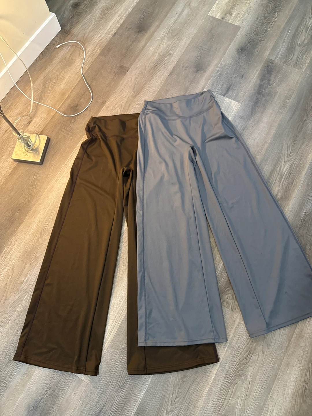 Size S Athletic Pants (2 Pairs)