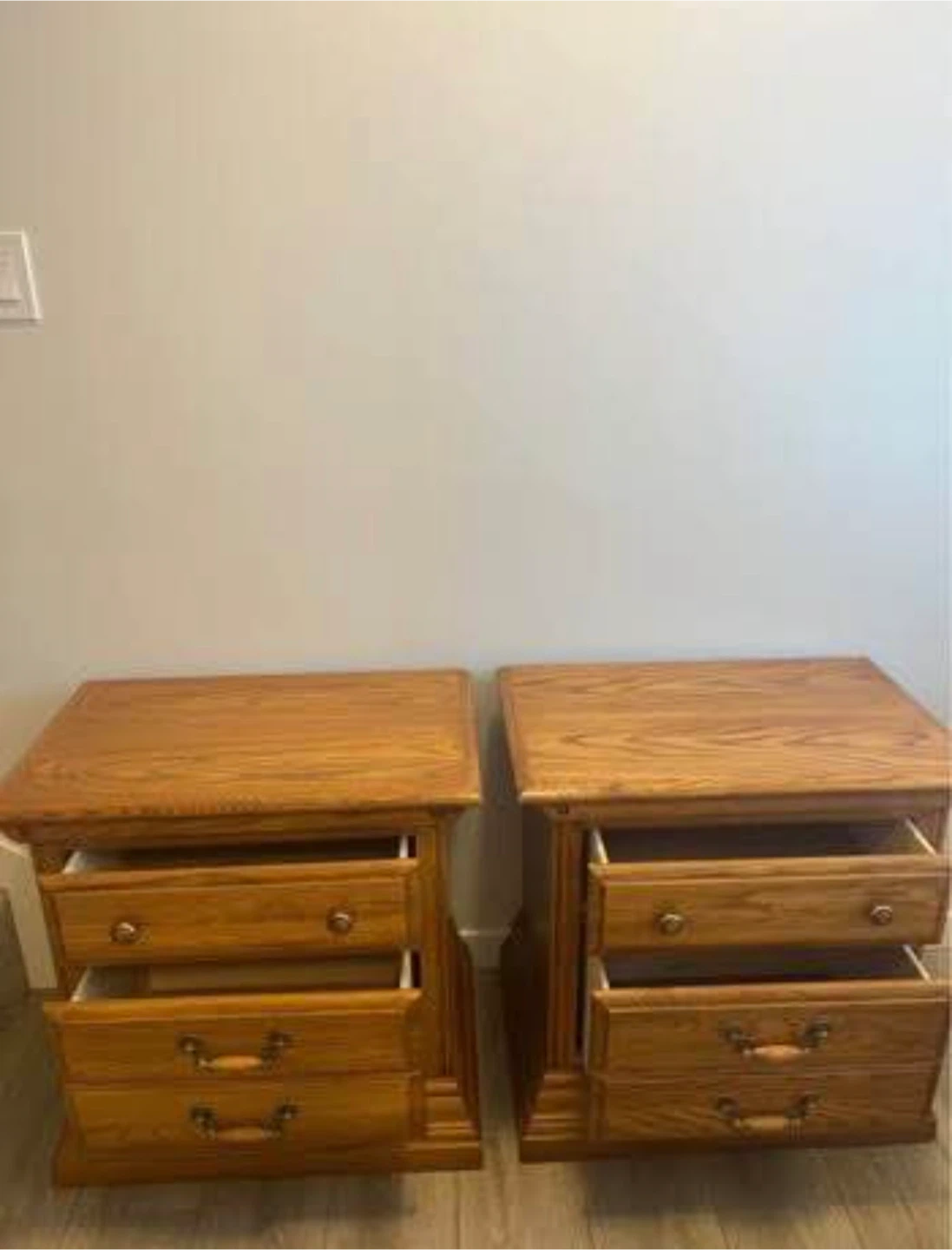 Oak bedside tables - photo 3