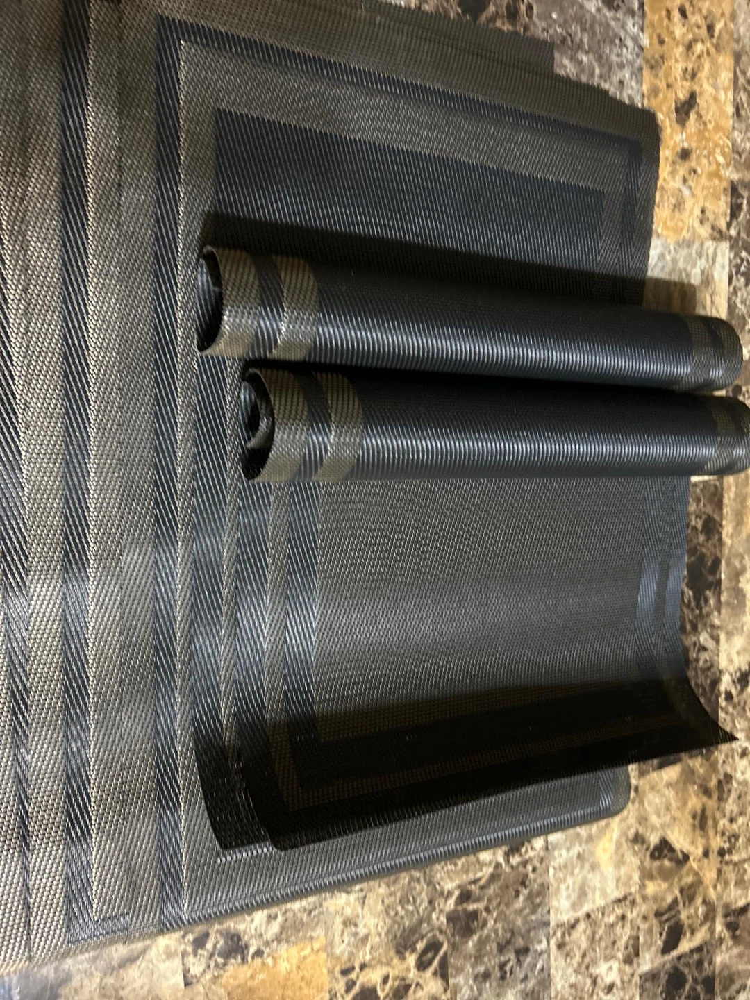 New-Set of 5placemats Black and Gold - photo 4