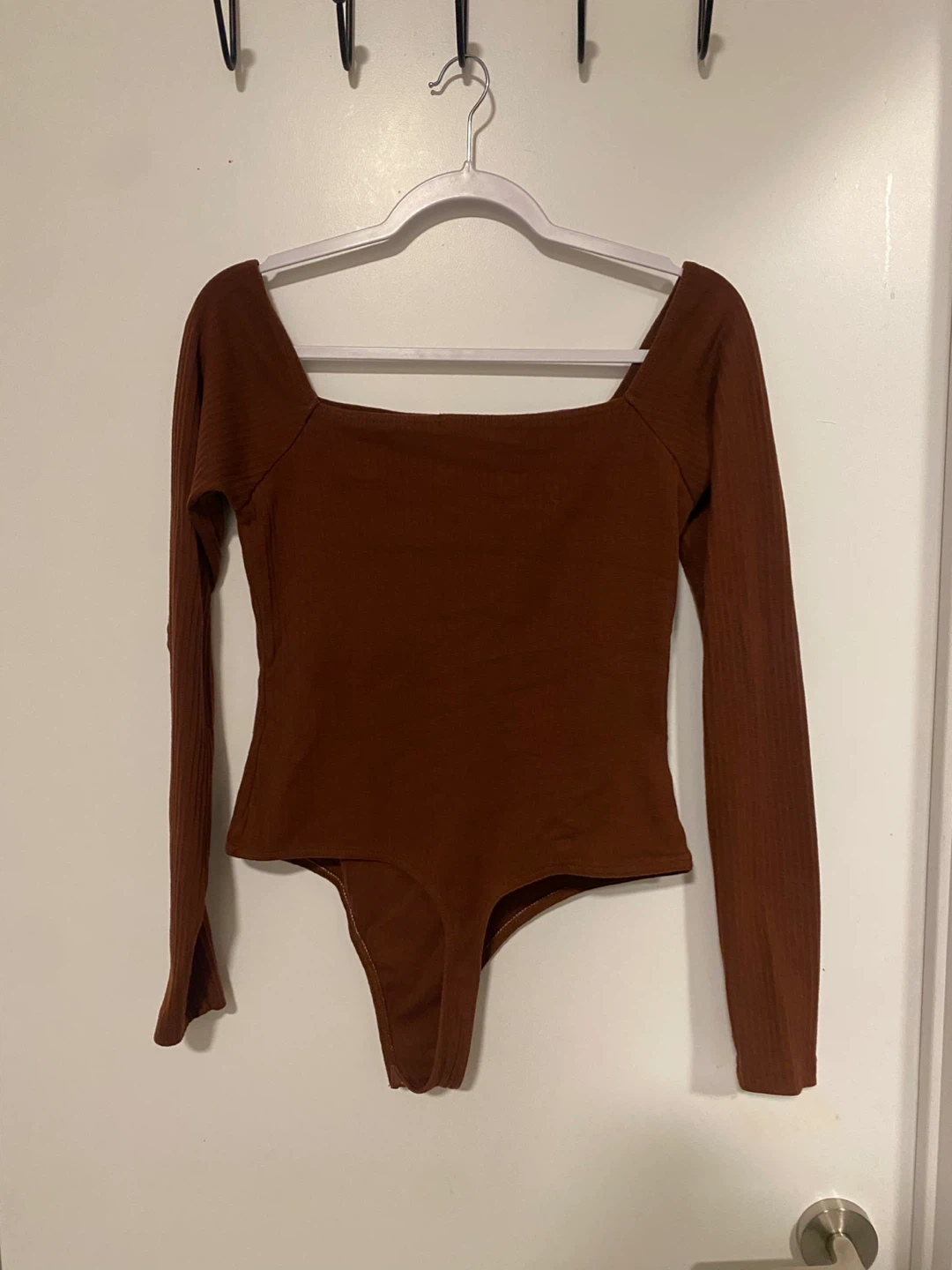 Dynamite Brown Ribbed Long Sleeve Square Neck Bodysuit - M/L - photo 2