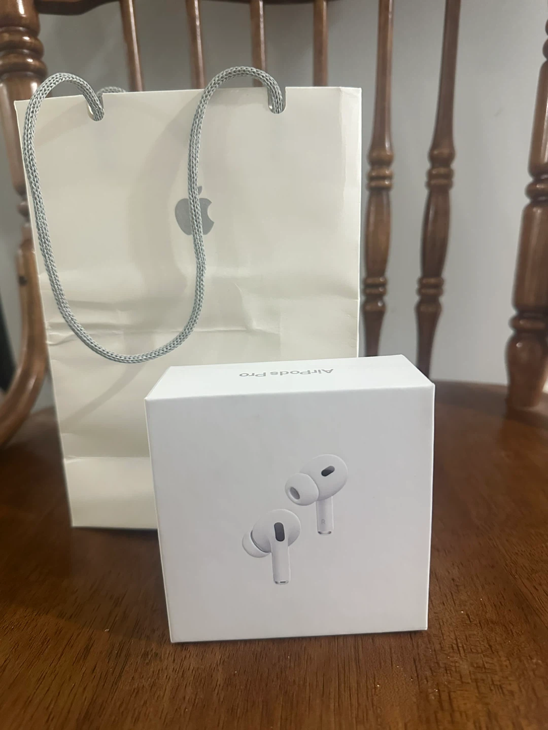 Apple AirPods Pro (2nd generation) - photo 2