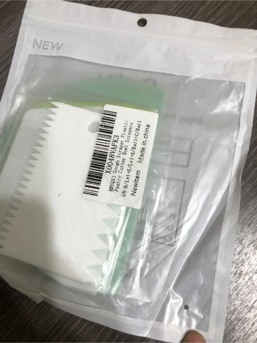 New-Dough Scraper Plastic Pastry Cutter Bowl Scrapers