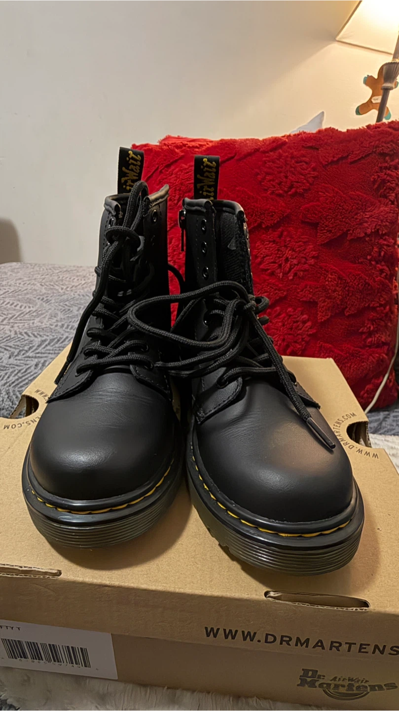 Dr. Martens 1460 J Black Leather Boots Size US 2 - photo 3