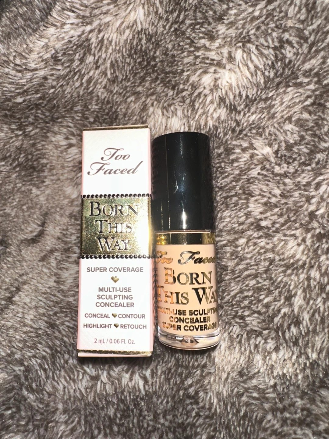 Too Faced- Concealer 2 mL