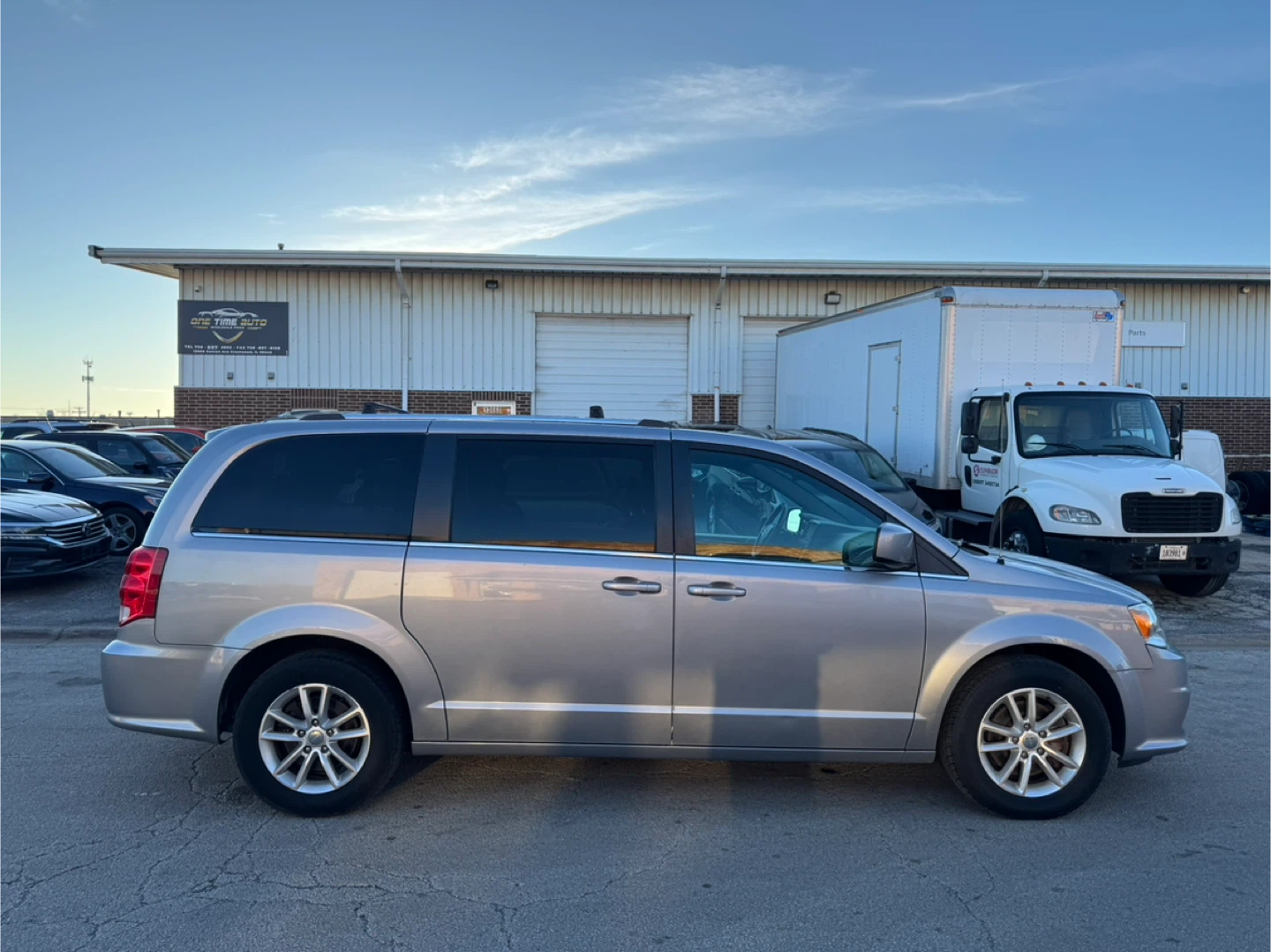 2018 DODGE GRAND CARAVAN SXT - photo 2