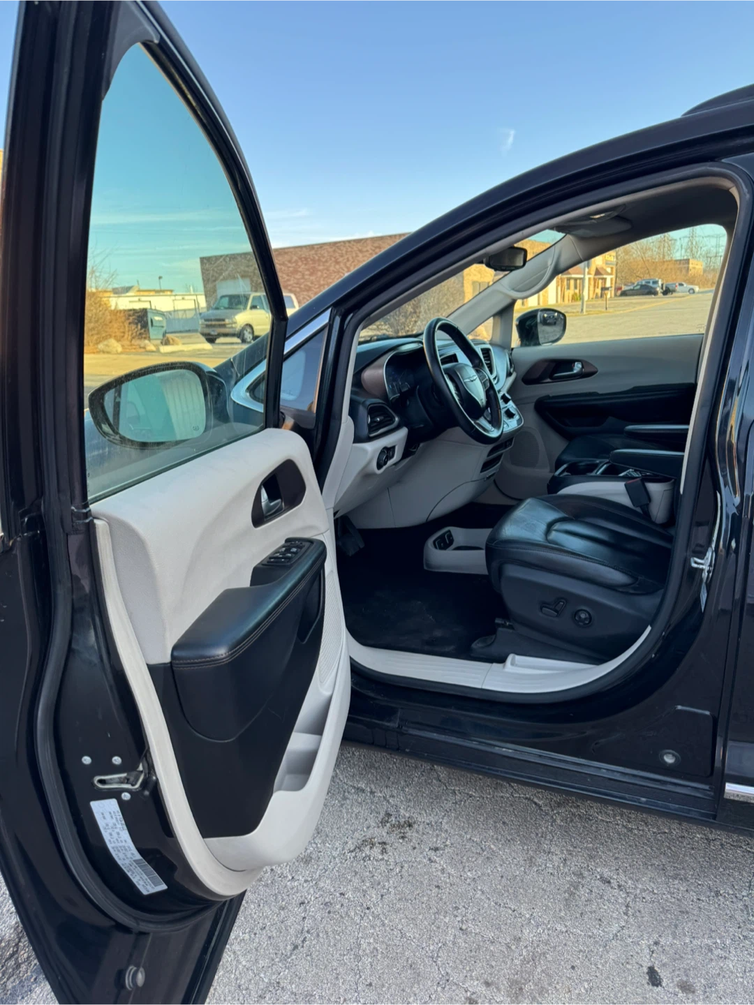 2017 CHRYSLER PACIFICA TOURING-L - photo 5