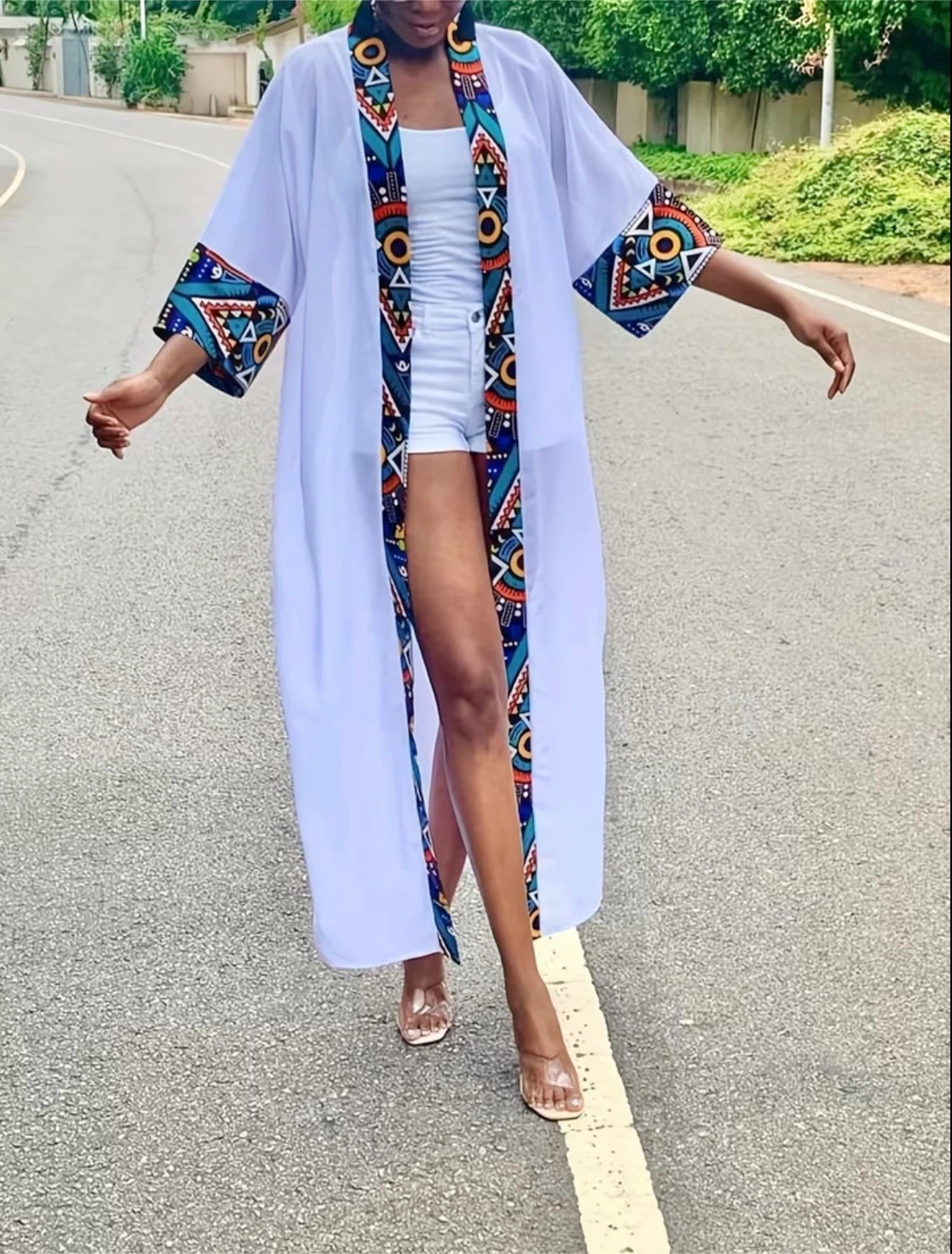 White Kimono with Geometric Print Trim - M - photo 2