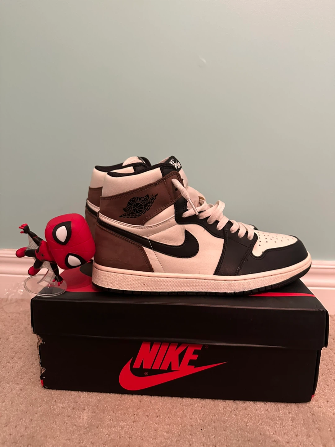 Nike Air Jordan 1 High OG "Dark Mocha"
