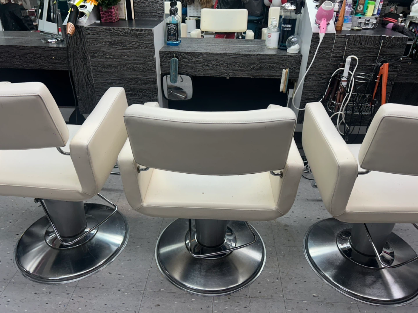 White Salon Styling Chairs - photo 5