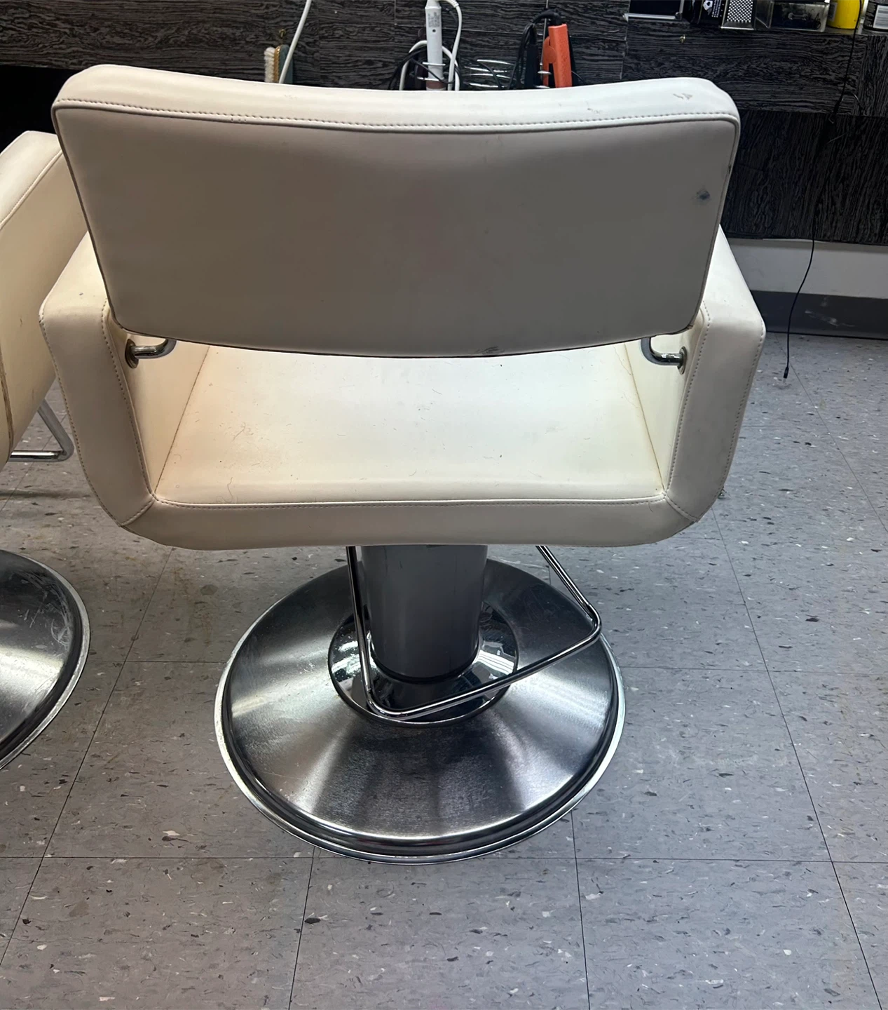 White Salon Styling Chairs - photo 3