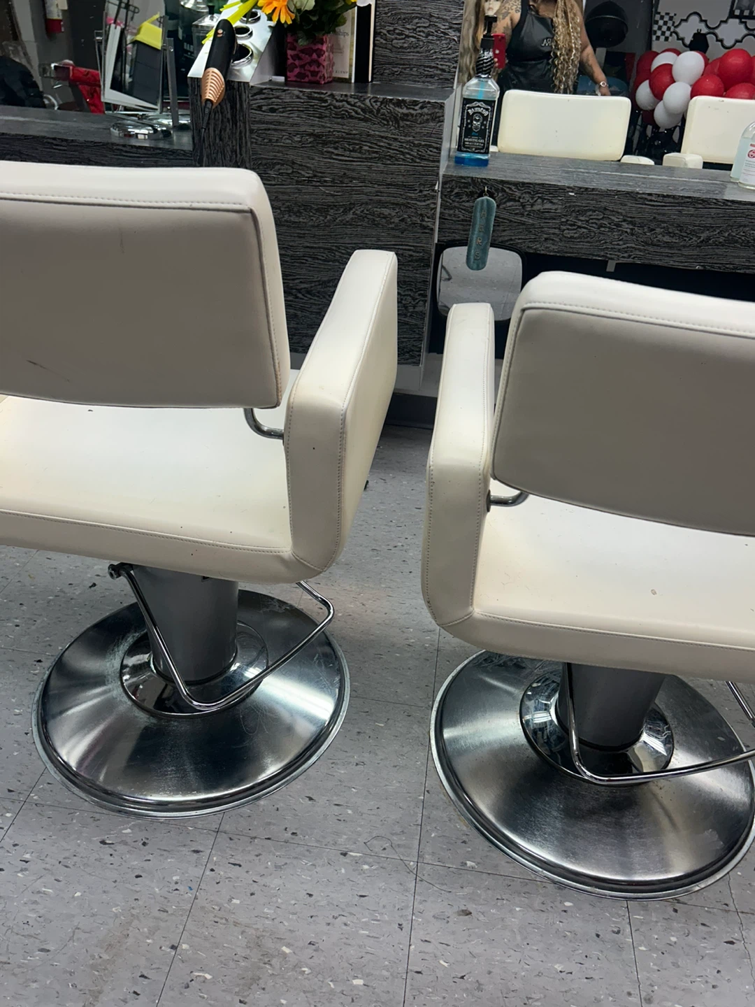 White Salon Styling Chairs - photo 2