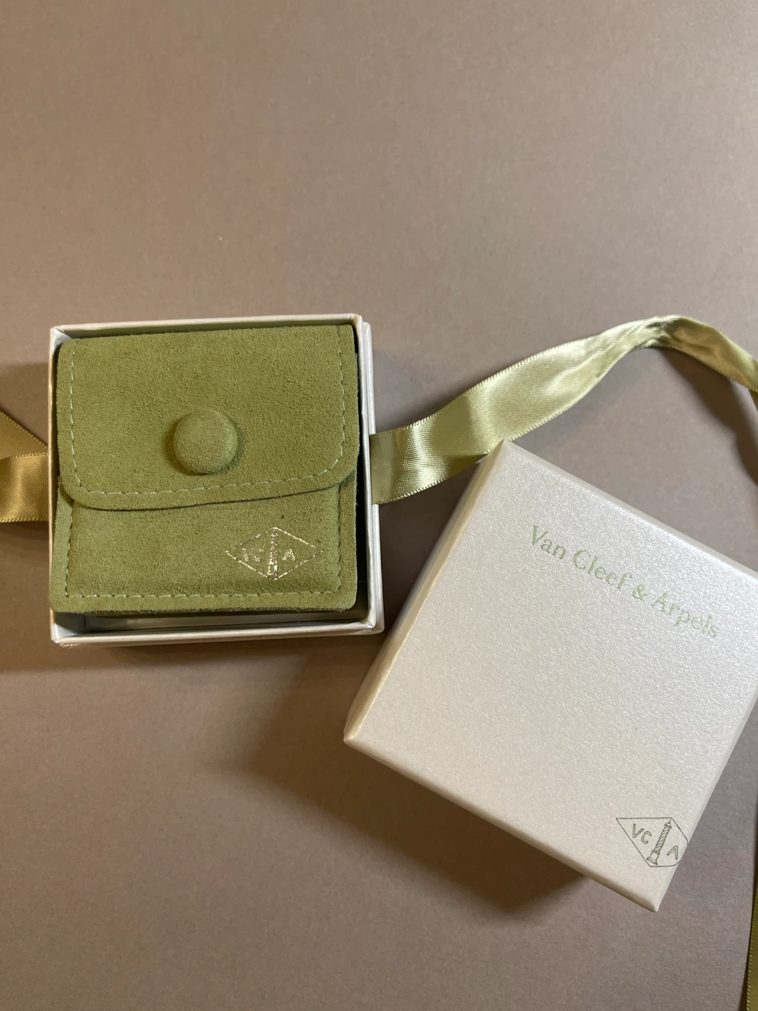 Van Cleef & Arpels Jewellery Pouch and Box