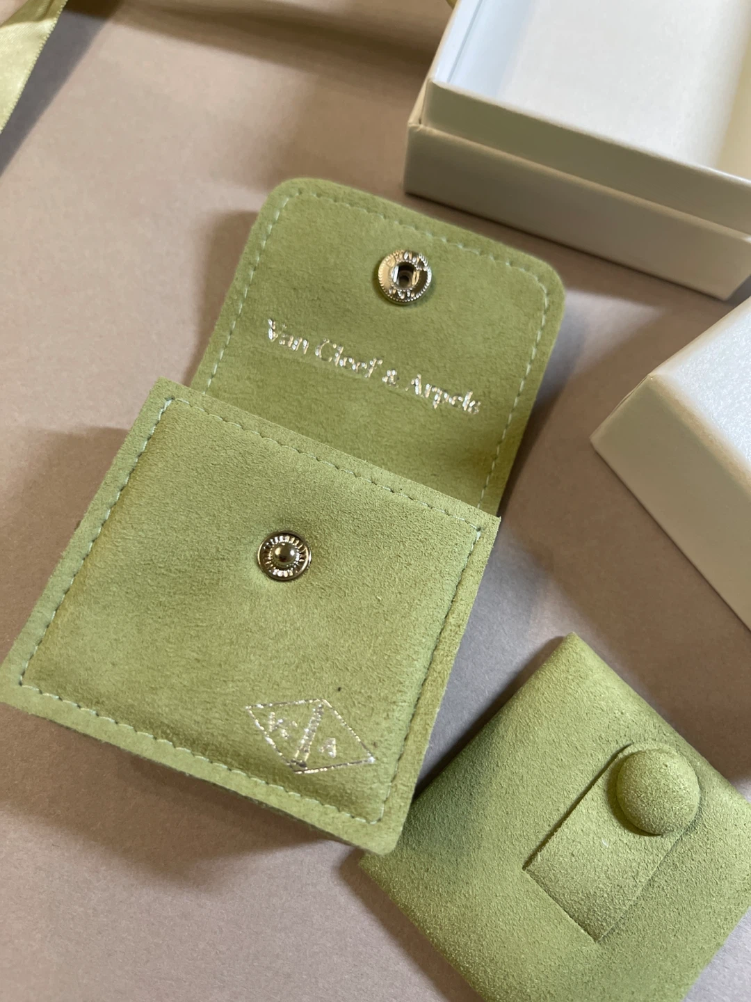 Van Cleef & Arpels Jewellery Pouch and Box - photo 3