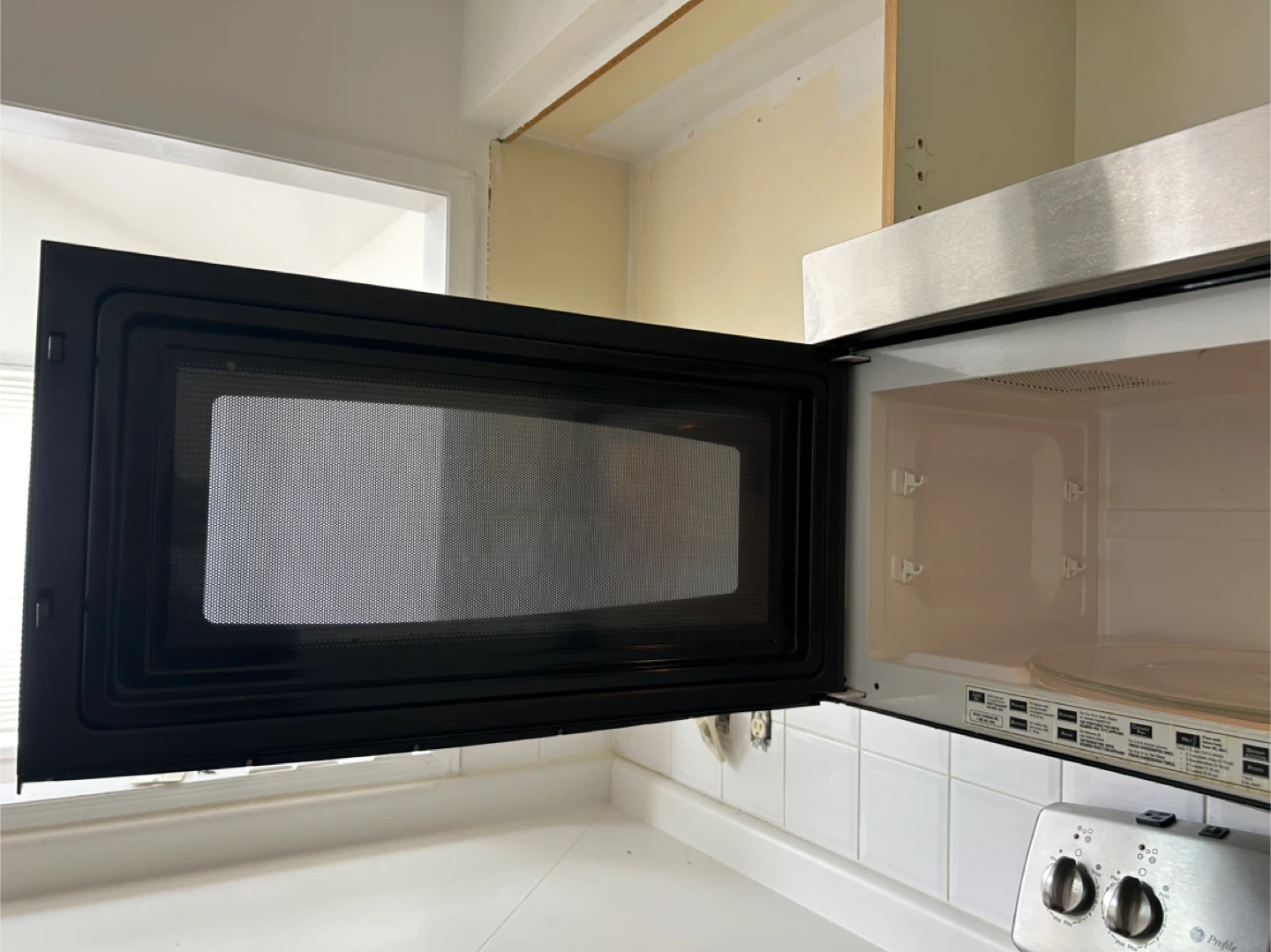 GE Profile Over-the-Range Microwave - photo 4