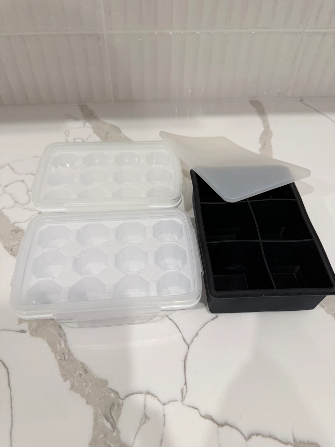 Ice Cube Tray Set with Lids