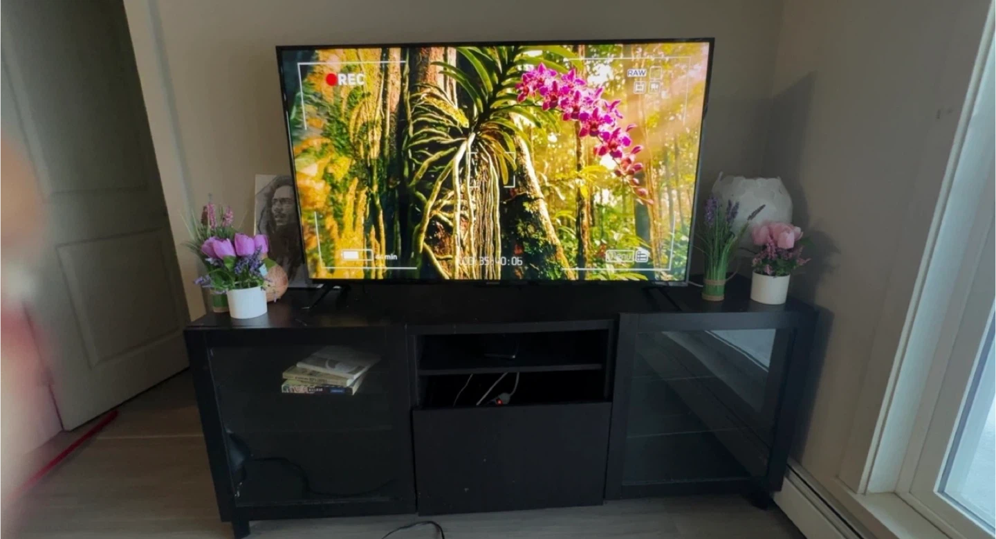 55 inches Smart Westinghouse TV