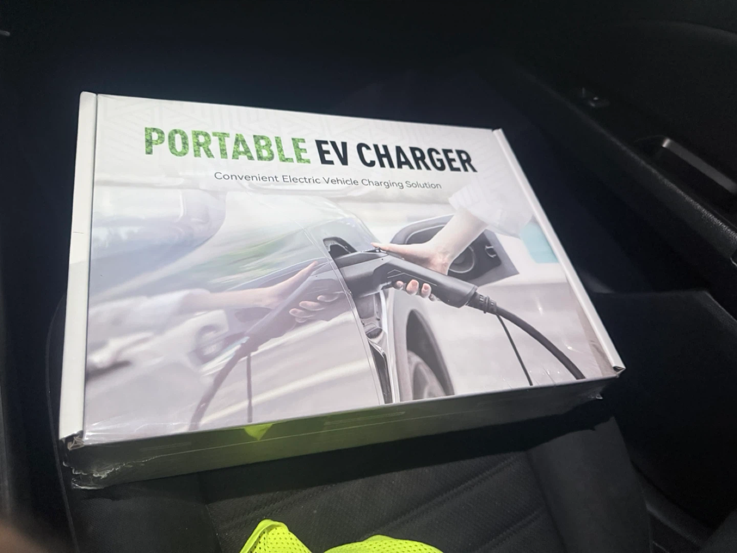Portable EV Charger - Level 1, 115V, 16A, 20ft Cable