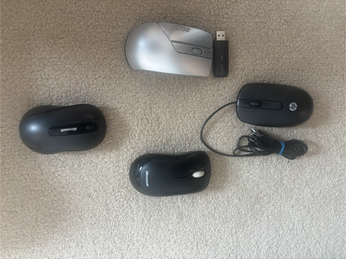 Lot of 4 Computer Mice (Microsoft, HP, Acer)