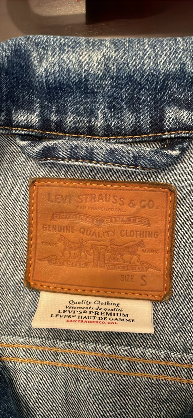 Levi Strauss & Co. Denim Jacket Size S - photo 4