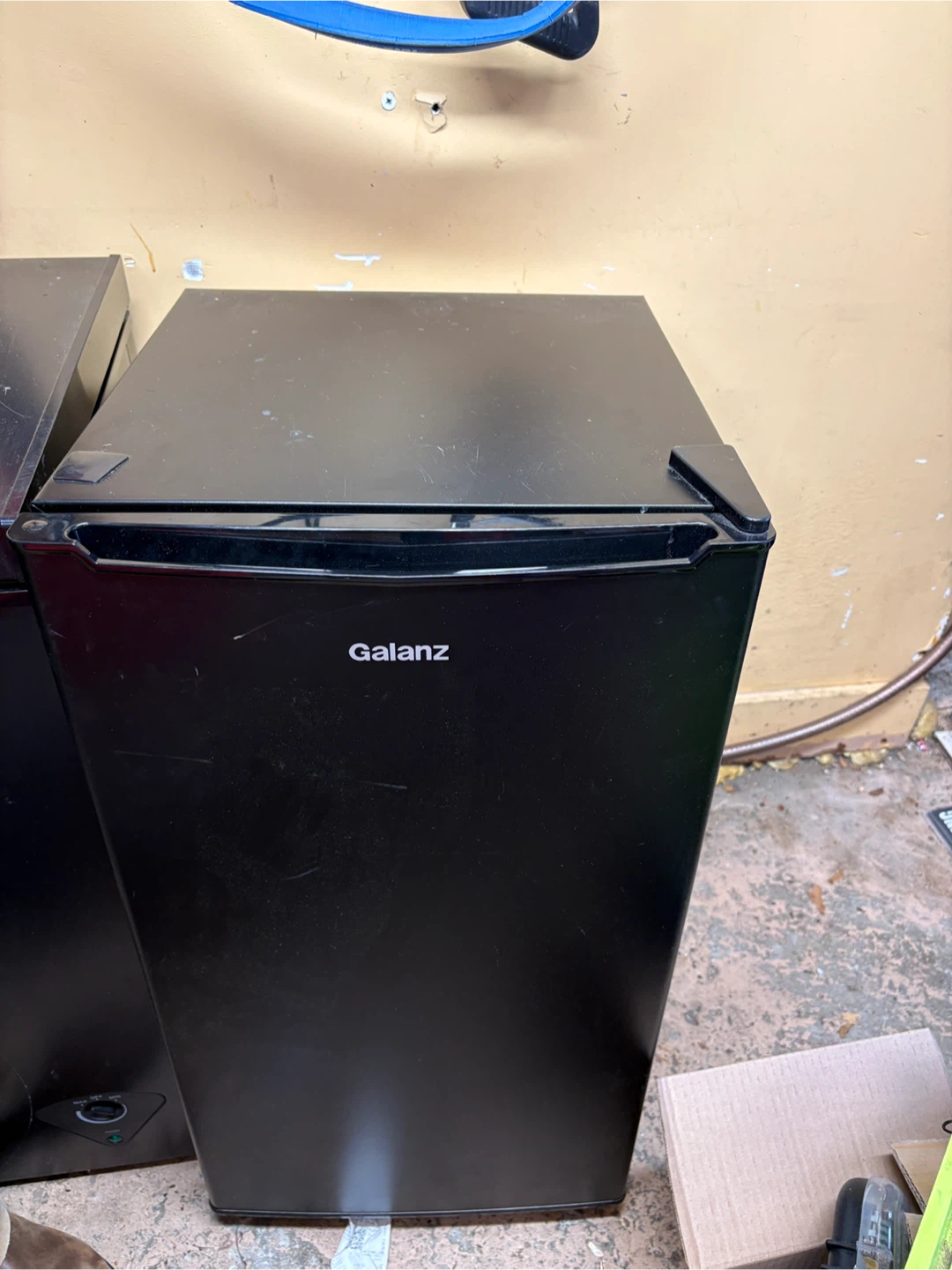 Galanz Mini Fridge