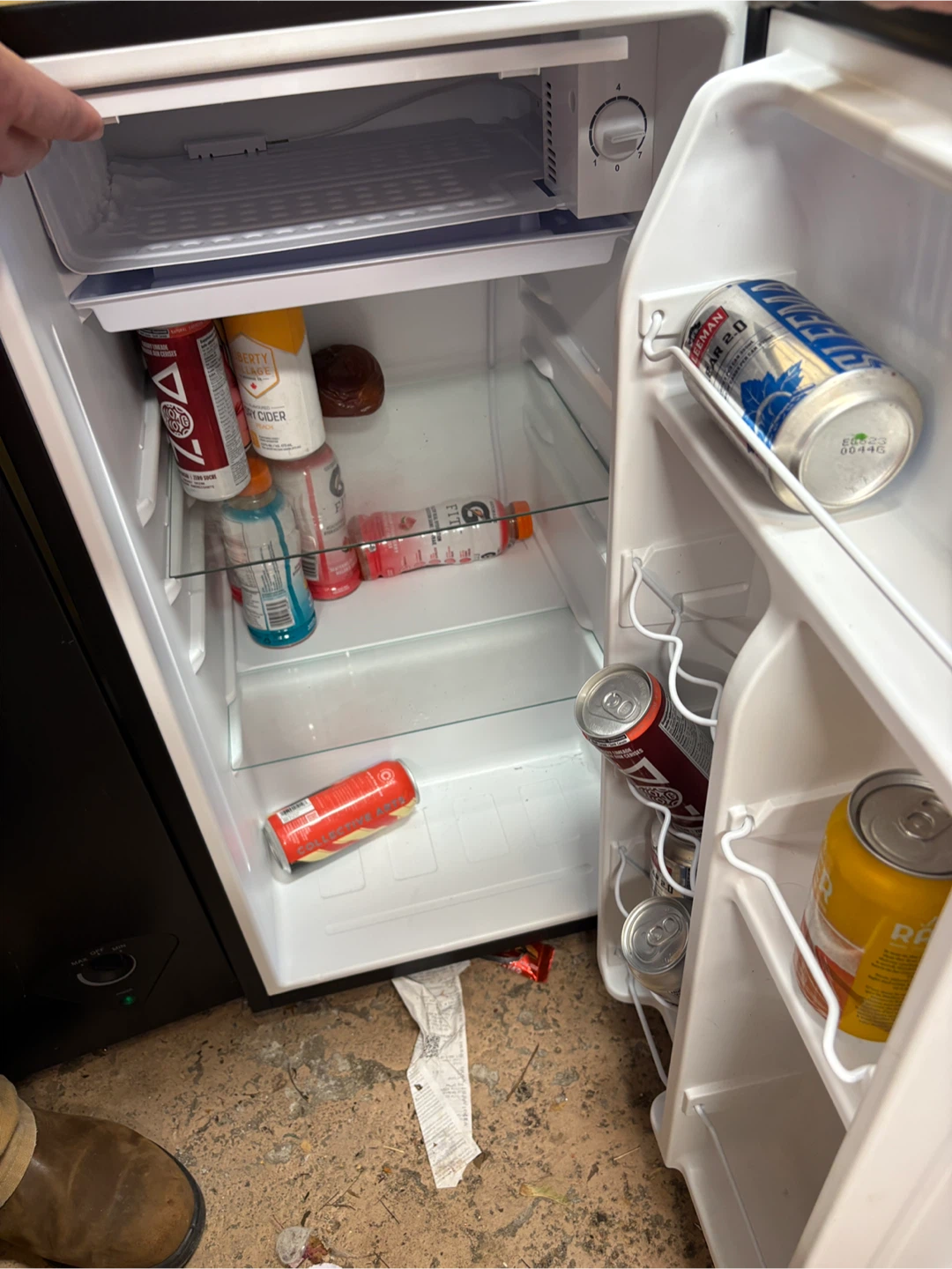 Galanz Mini Fridge - photo 2