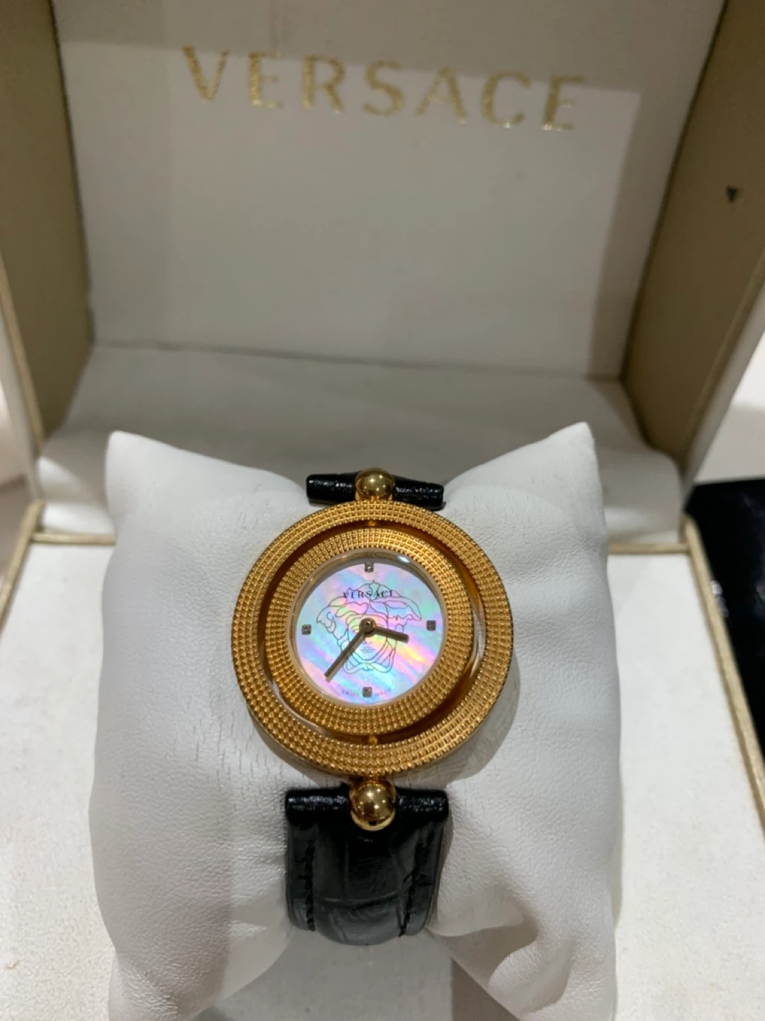 Versace Women's Watch with Black Leather Strap - photo 4