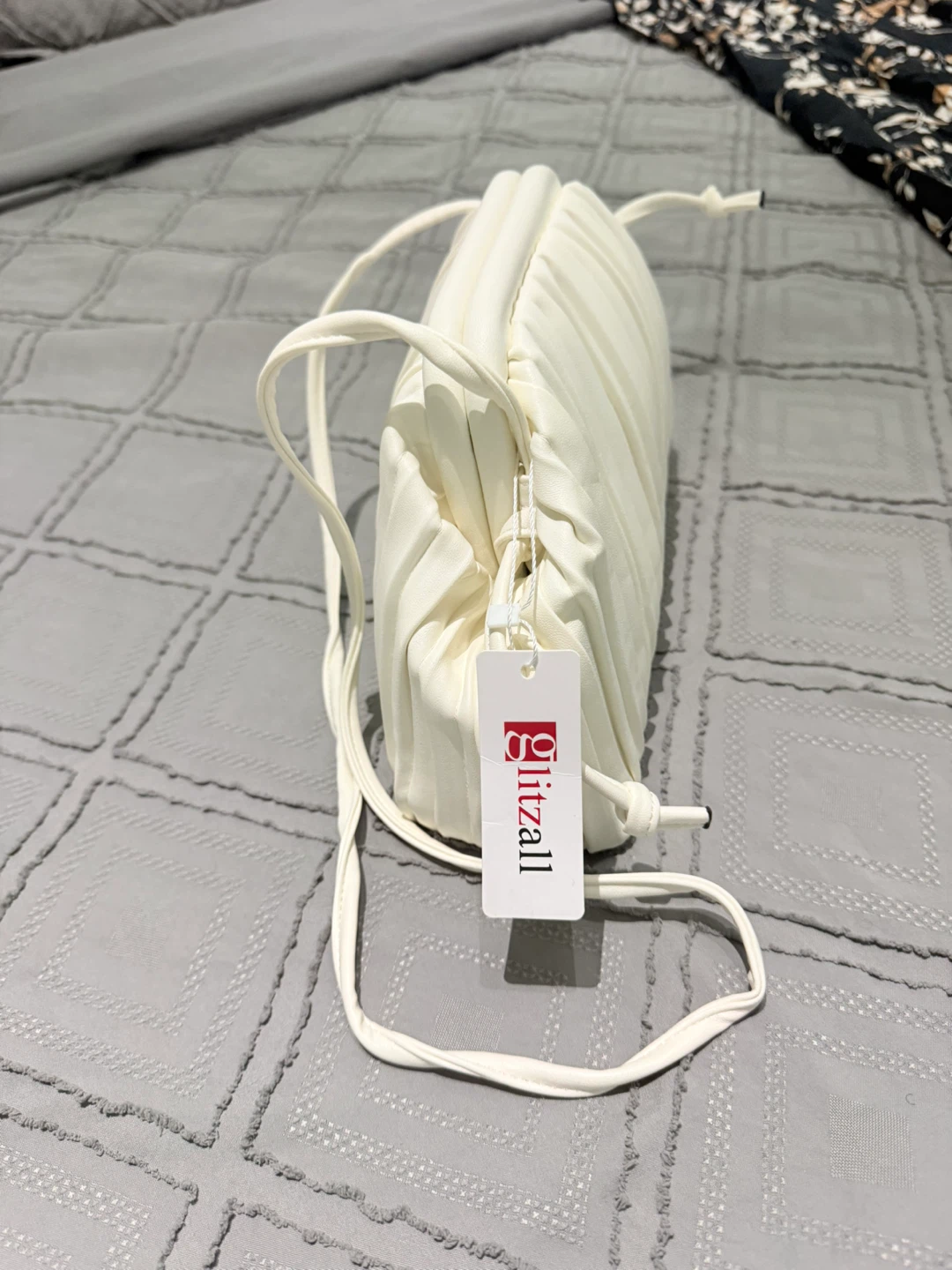 Glitzall White Pleated Clutch Bag - photo 2