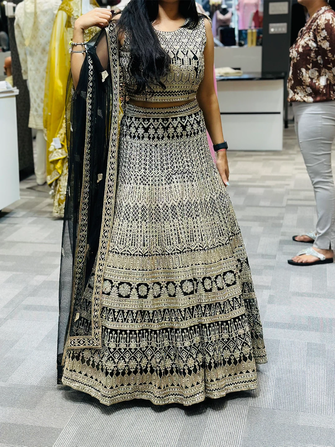 Black and Gold Embroidered Lehanga Choli with Dupatta - photo 2