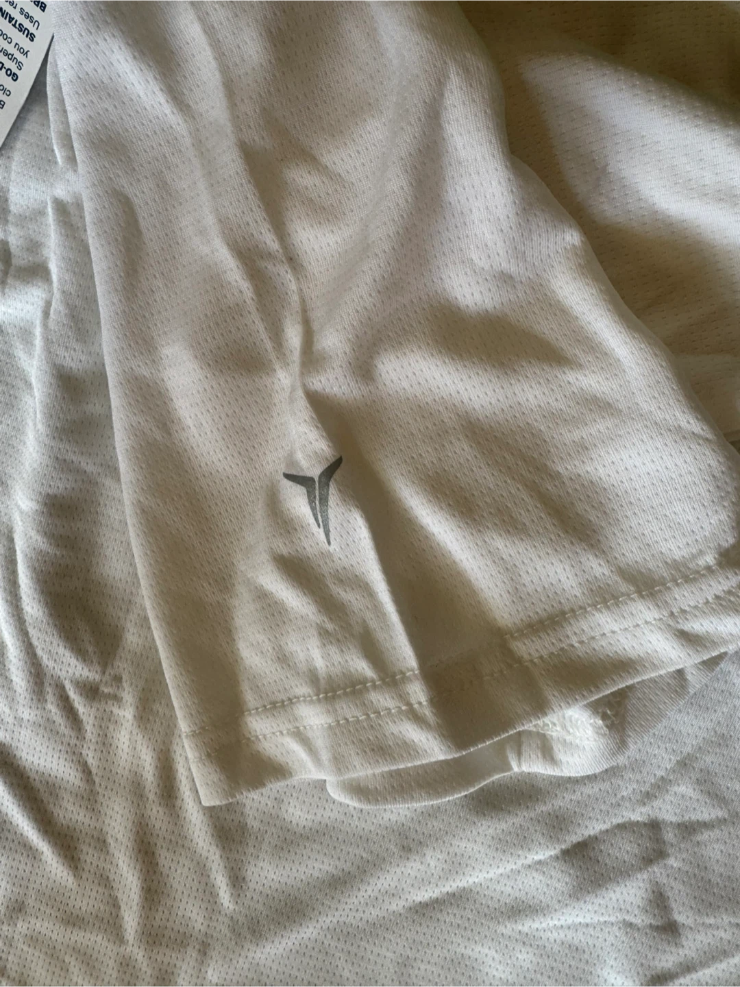 Old Navy Active White T-Shirt $6 - photo 3