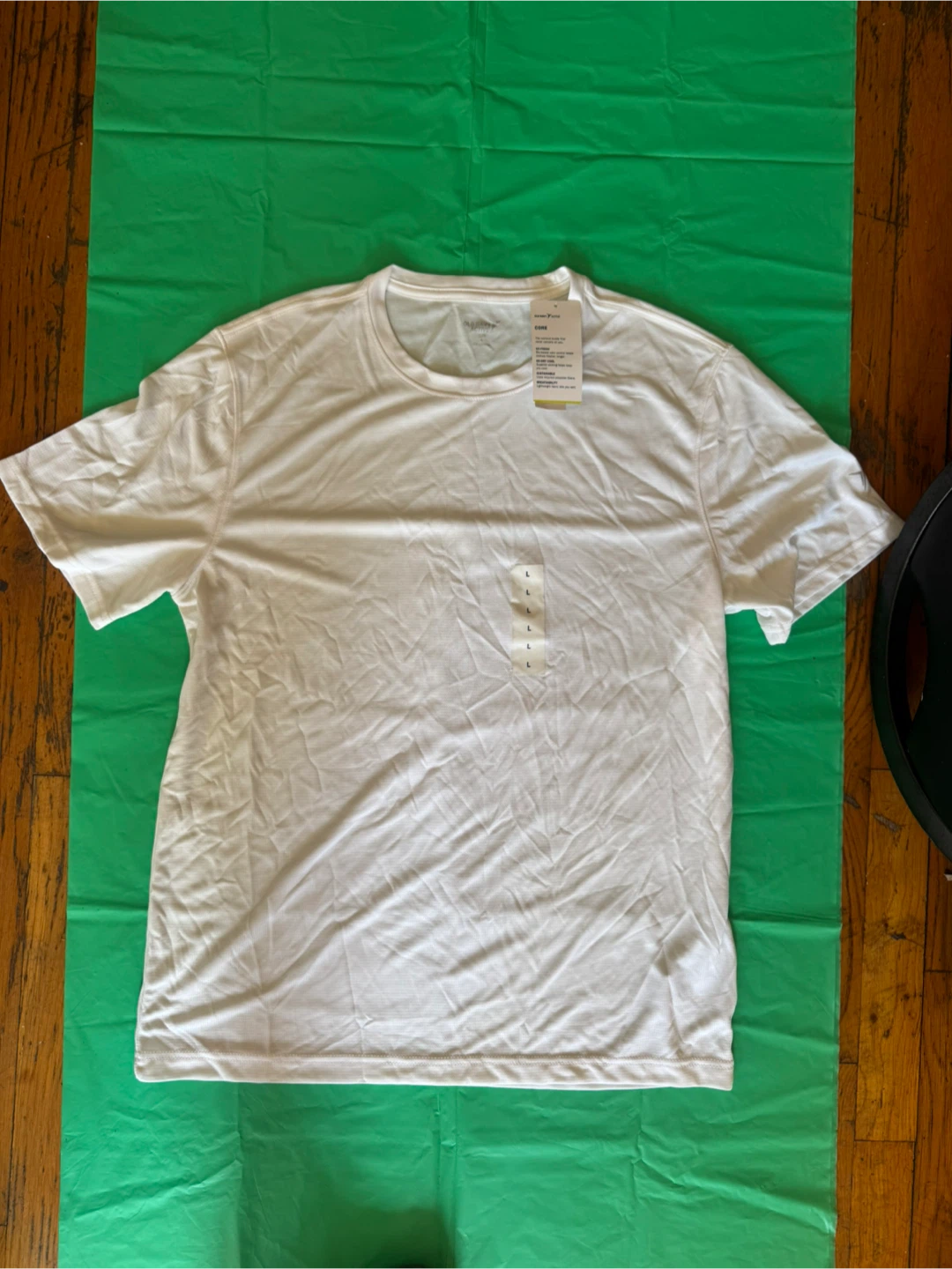 Old Navy Active White T-Shirt $6