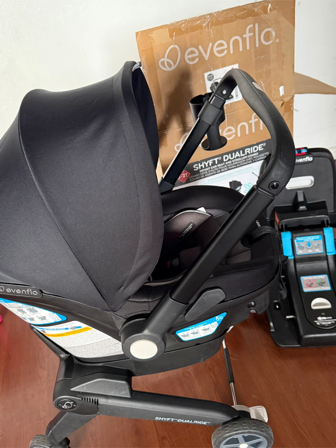 Evenflo Shyft Dualride Infant Car Seat & Stroller Combo - photo 4