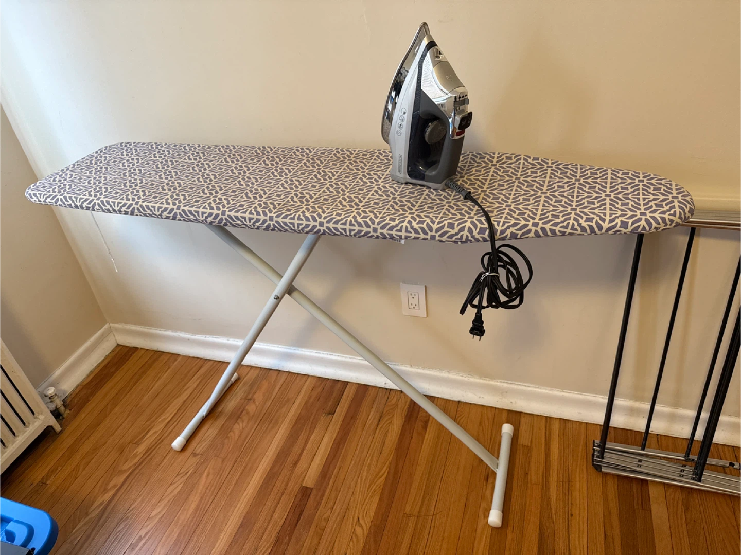 Black+Decker Iron and Ironing Board Set