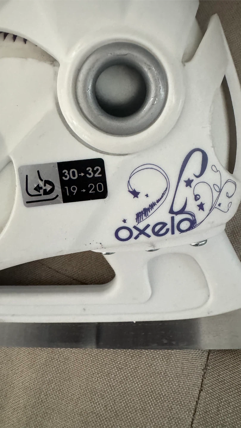 Oxelo Adjustable kids Skates Size 30-32 - photo 4