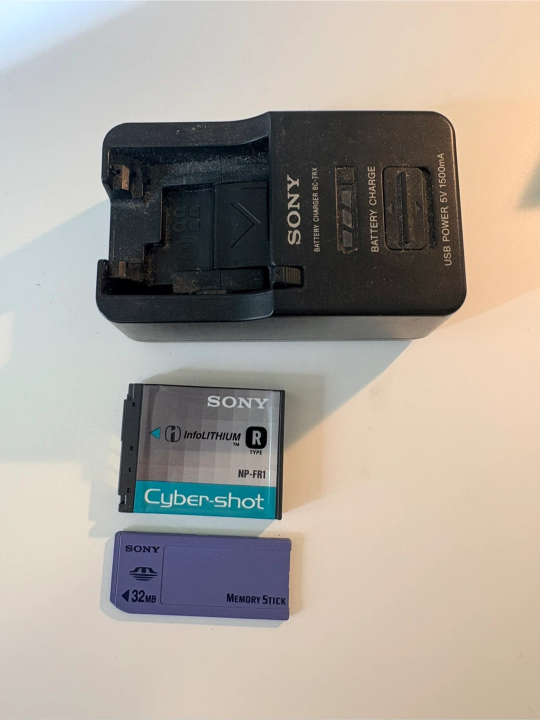 Sony Cyber-shot Digital Camera - photo 4