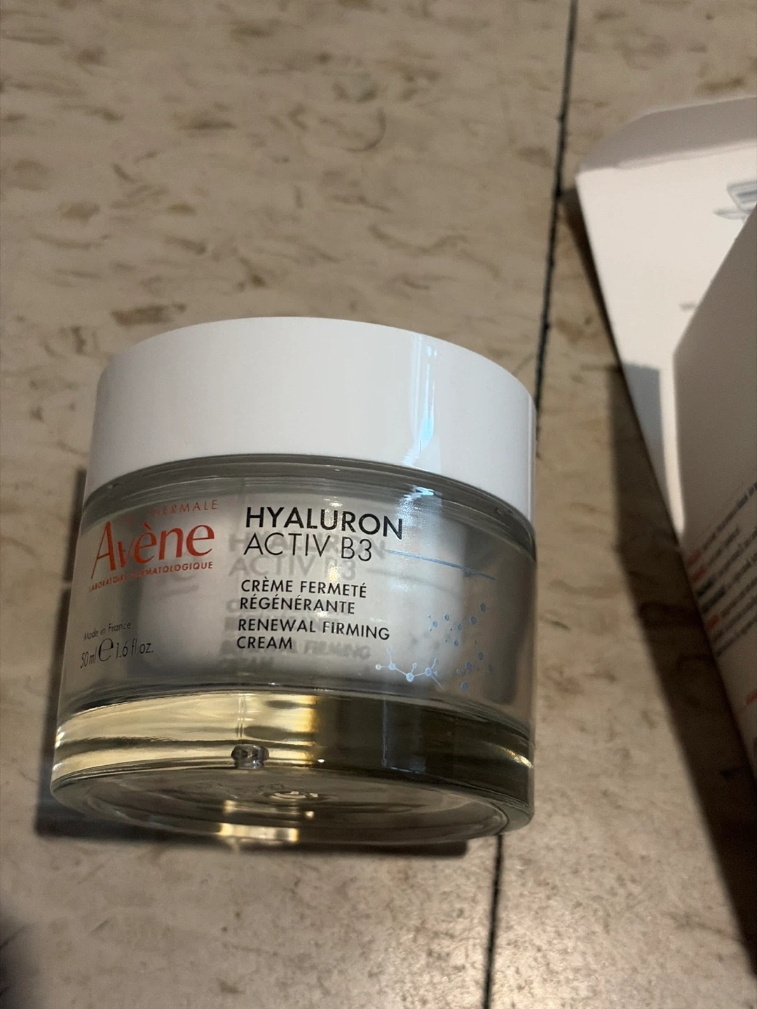 Avène Hyaluron Activ B3 Renewal Firming Cream 50ml - photo 2